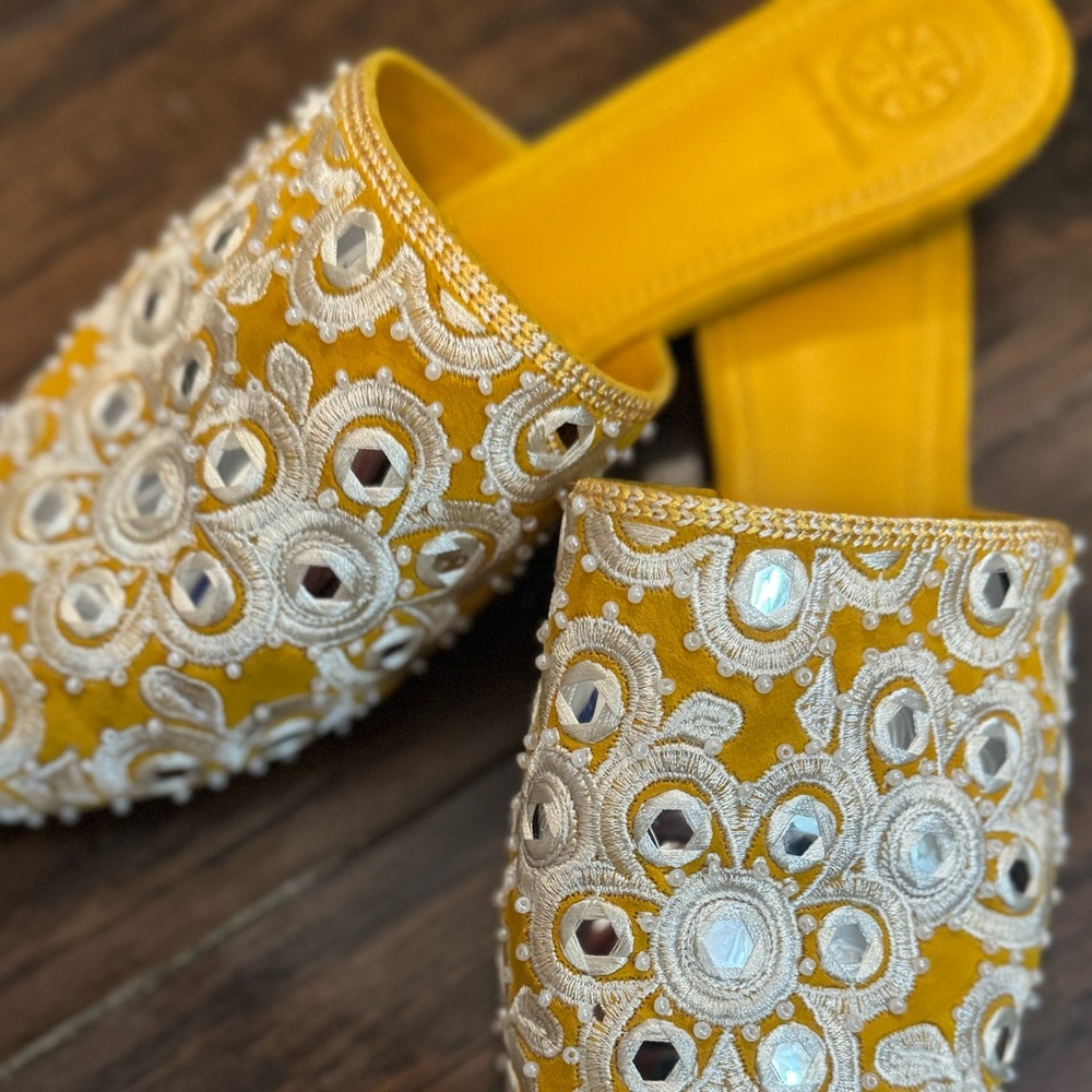 Tory Burch Elora Mirrored Pointed Toe Flat Slide Sandals - Picture 4 of 13